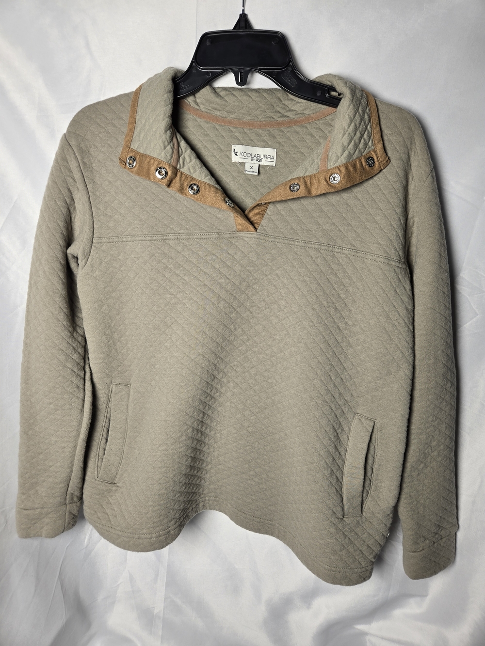Quilted Pullover Sweater in Taupe with Contrast Trim